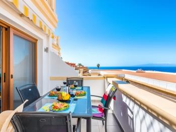 Amazing apartment , exclusive sea view B16